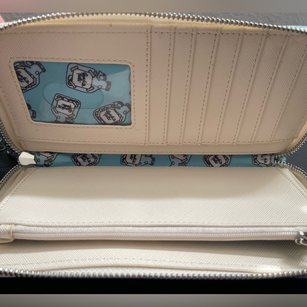 Pixar Loungefly Up Carl and Ellie Wallet - Picture 3 of 3